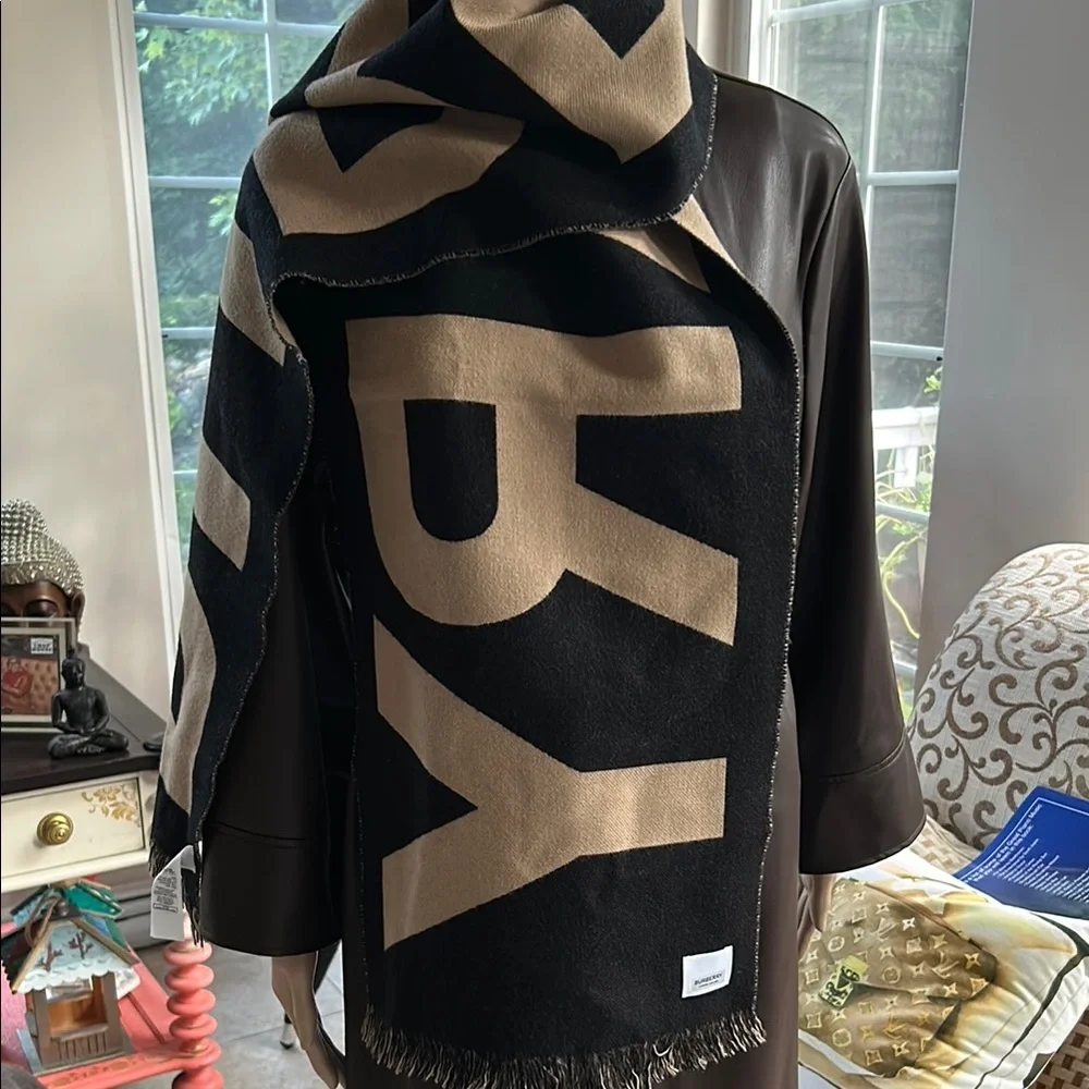 Burberry Beige and Black Logo Scarf Wrap - Picture 4 of 10